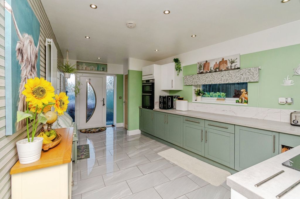 Property photo 1 of 25 Photo