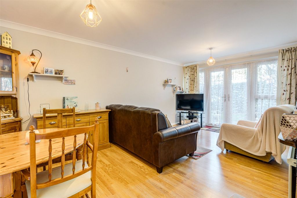Property photo 2 of 13 Picture No. 07
