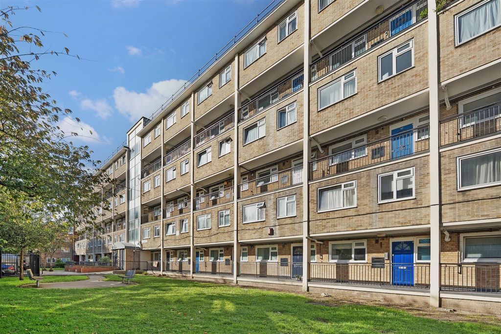 Property photo 1 of 16 Pollard Street