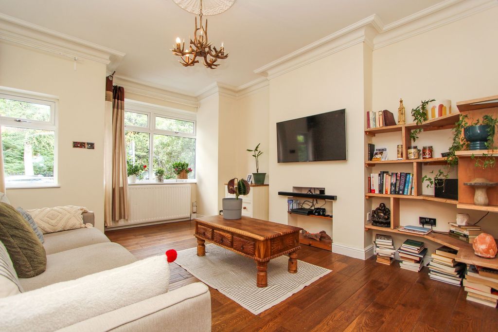 Property photo 2 of 26