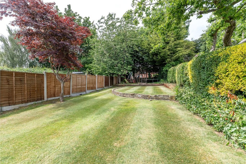 Property photo 2 of 23 Garden