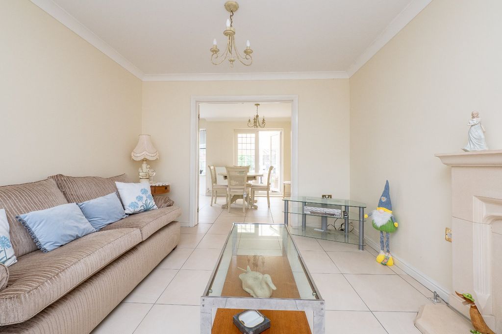 Property photo 3 of 39 Picture No. 10