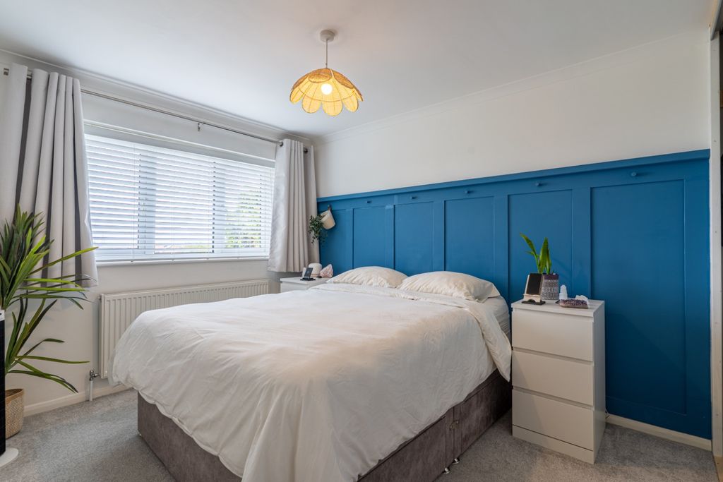 Property photo 2 of 22 5155873