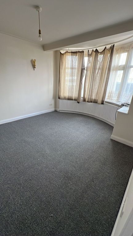 Property photo 1 of 3