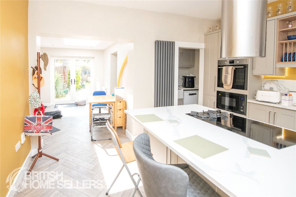 Property photo 2 of 13 Picture No. 06