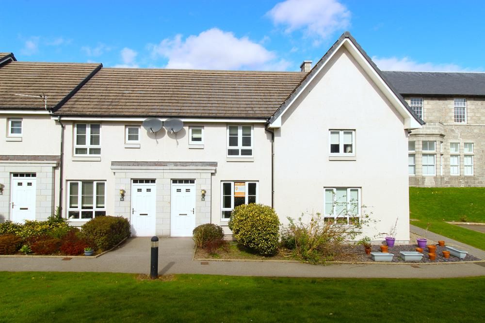 Property photo 2 of 12 External (2)