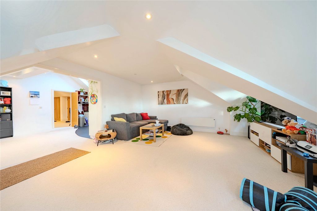 Property photo 3 of 14 Picture No. 04