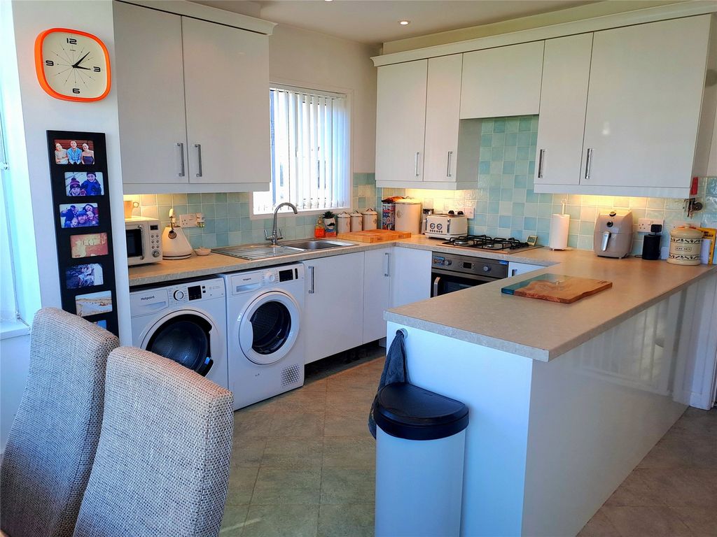 Property photo 3 of 25 3 - Picture No. 60