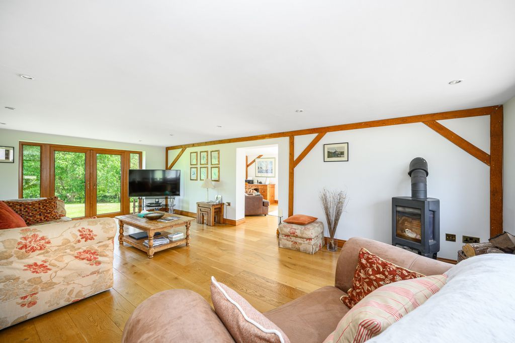 Property photo 3 of 40