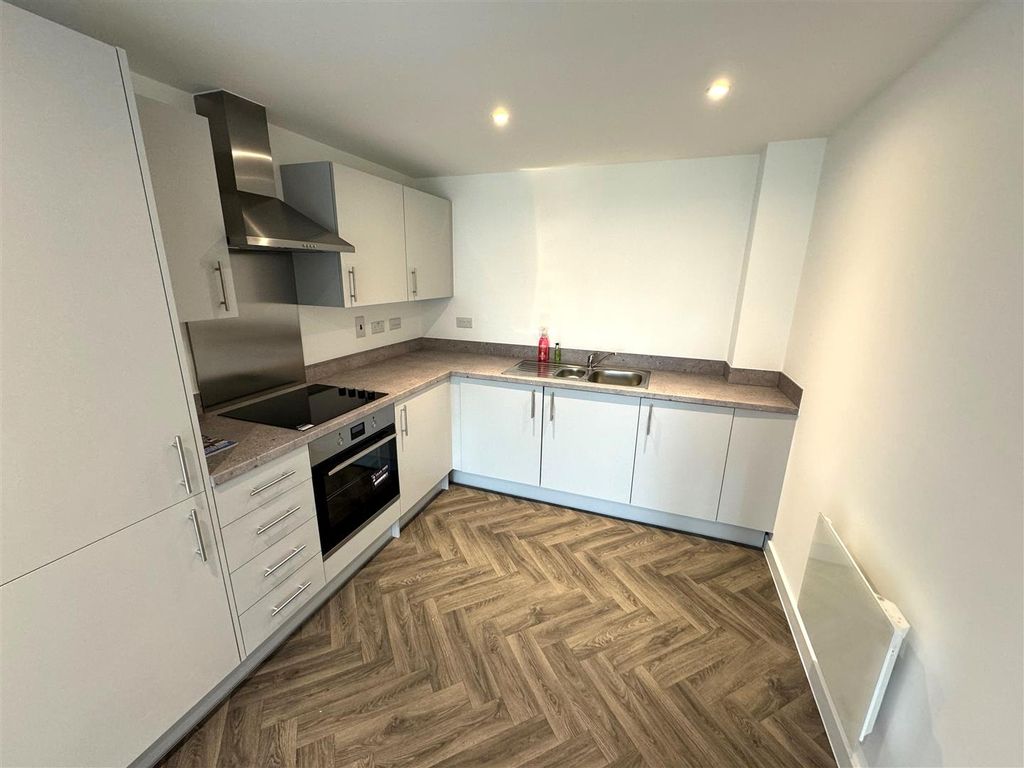 Property photo 3 of 8 Eg8.Jpg