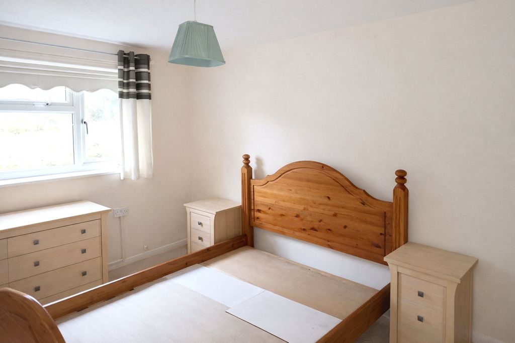 Property photo 3 of 6 Picture No. 15