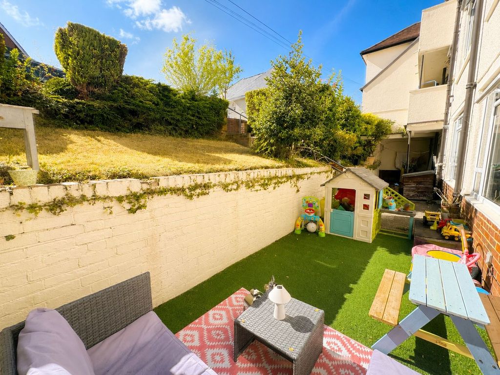 Property photo 3 of 17