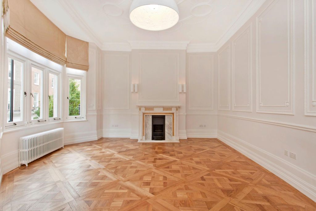 Property photo 1 of 17 Image