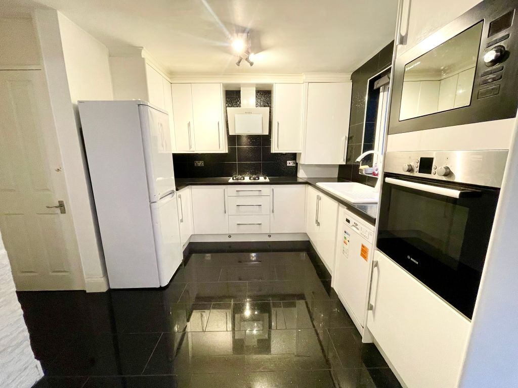 Property photo 2 of 29