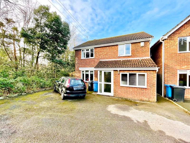 5 bed detached house for sale Manning's Heath