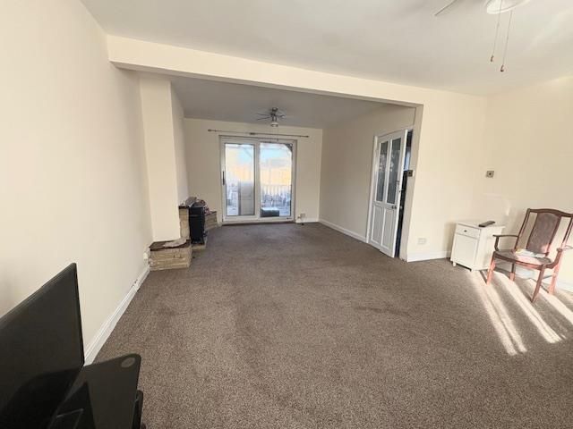 Property photo 2 of 9 Reception