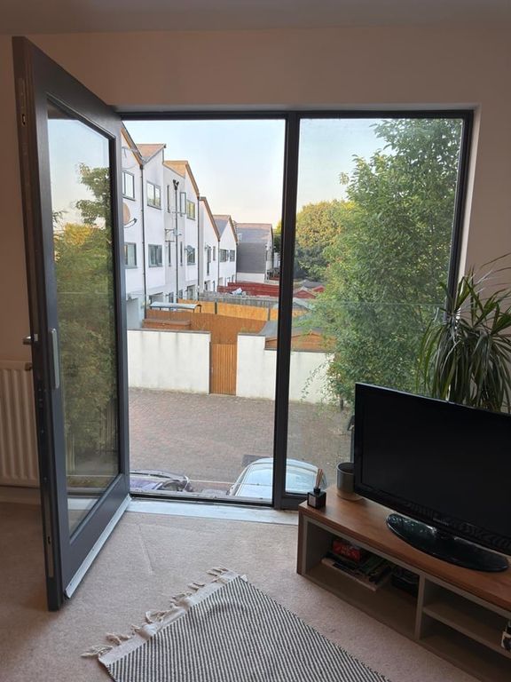 Property photo 3 of 8