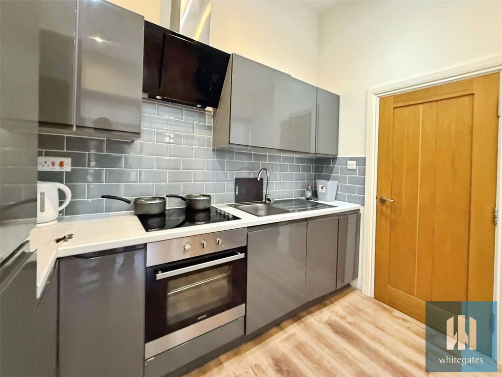 Property photo 3 of 10 Picture No. 12