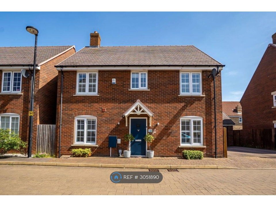 Property photo 2 of 32