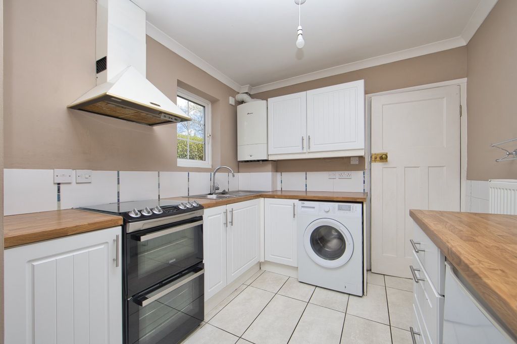 Property photo 2 of 12 Picture 2