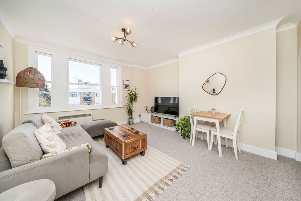 Property photo 2 of 5