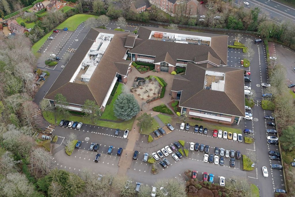 Property photo 1 of 40