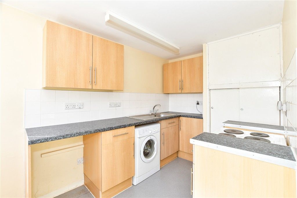 Property photo 1 of 9 Kitchen