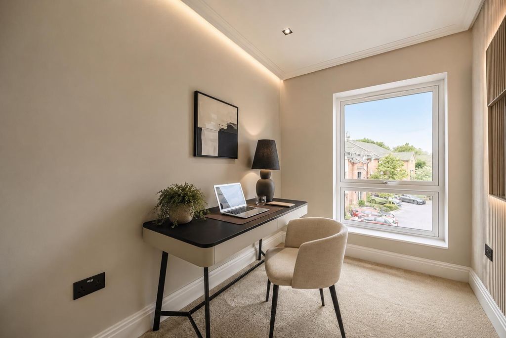 Additional image 9 of 3 bed flat for saleThe Oakfield, Station Road, Dorridge B93