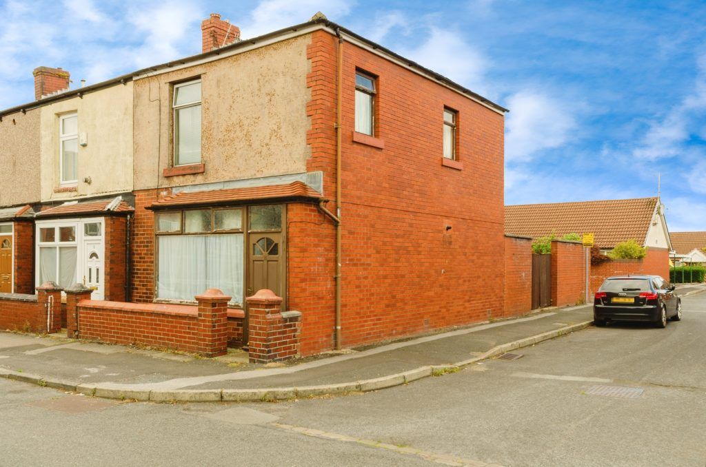 Property photo 2 of 10
