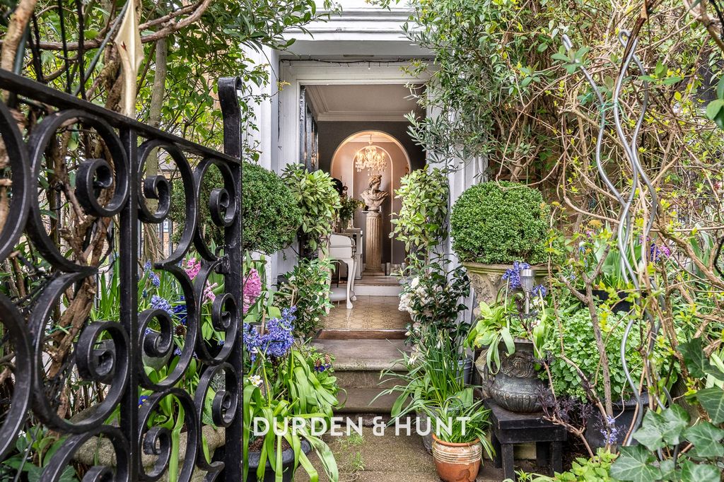 Property photo 3 of 48