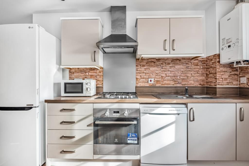 Property photo 2 of 12 Kitchen