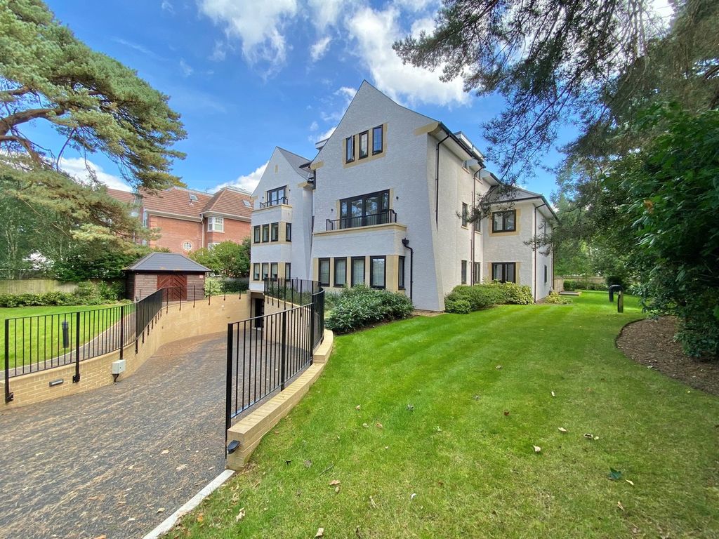 Property photo 3 of 20