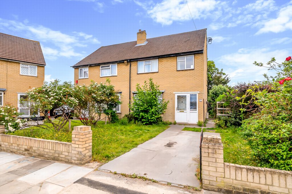 Property photo 1 of 11 External
