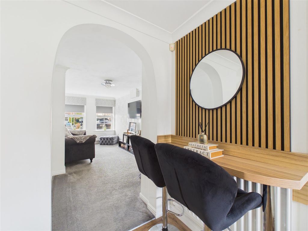 Property photo 3 of 28 Cam04090G0-Pr0170-Still019.Jpg