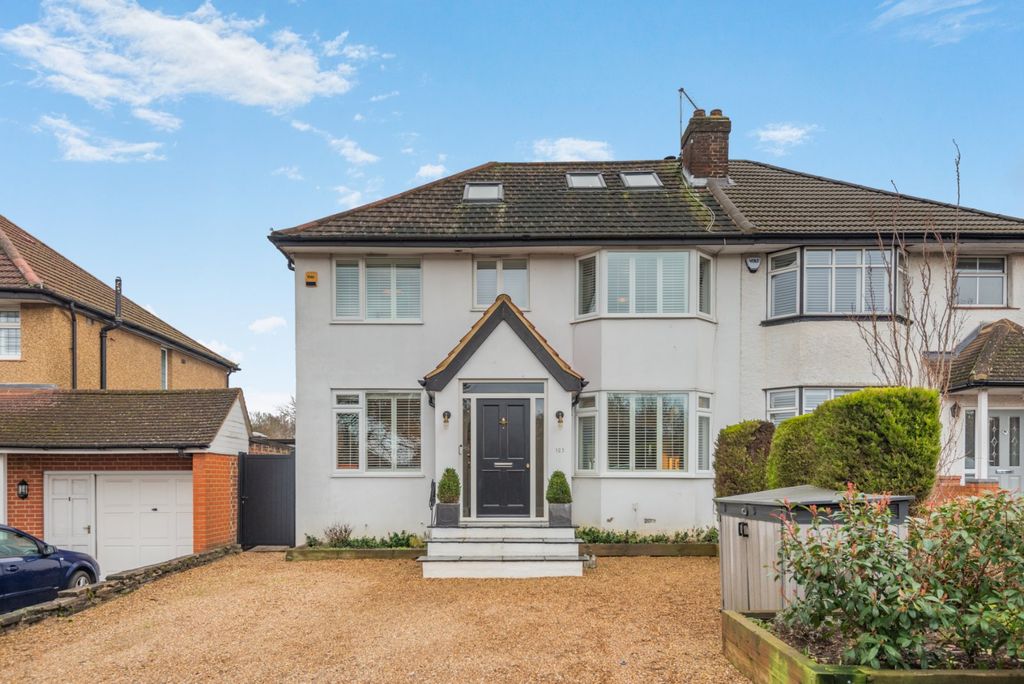 Property photo 2 of 29 Picture No. 11