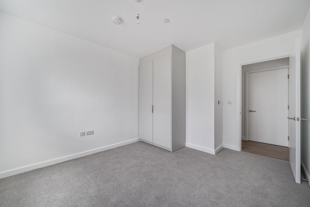 Property photo 3 of 21 Picture No. 08