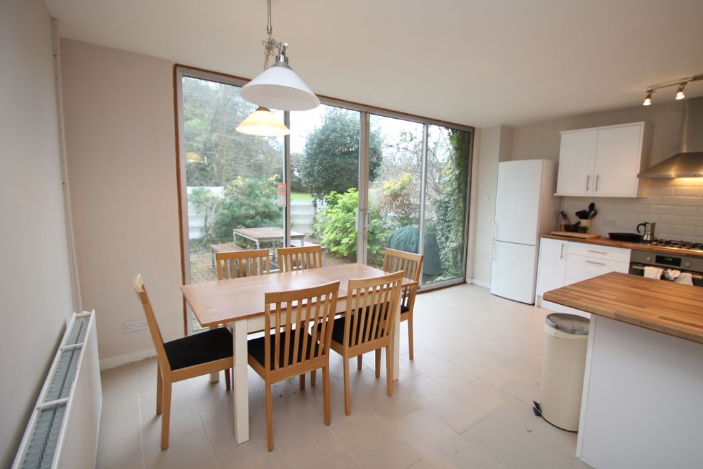 Property photo 2 of 19 Dining Area