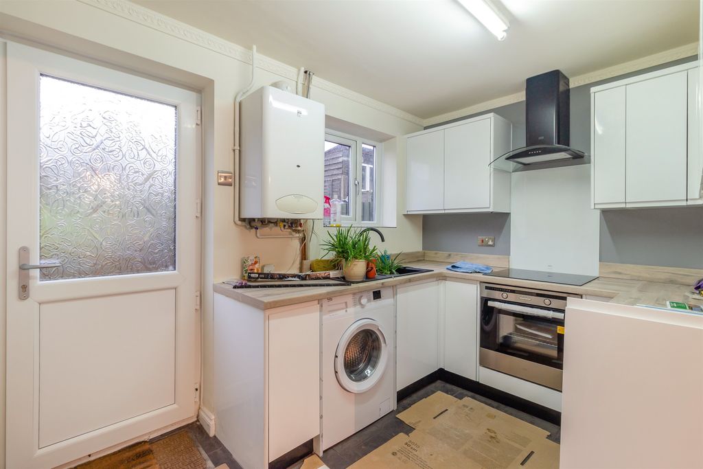 Property photo 2 of 14