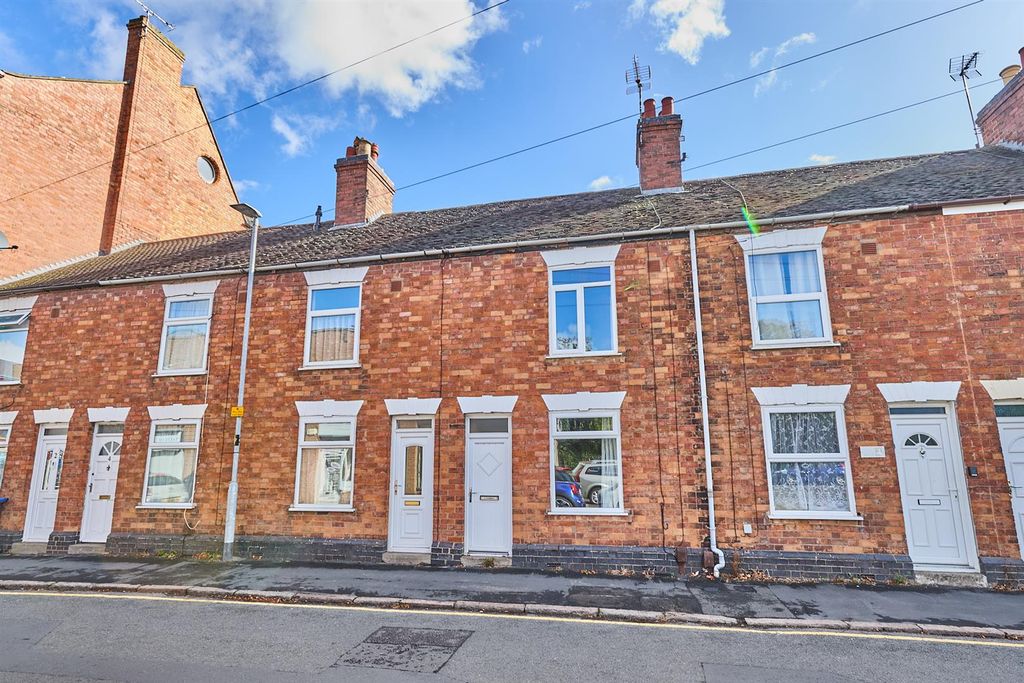 Property photo 1 of 10 Hill Street .Jpg