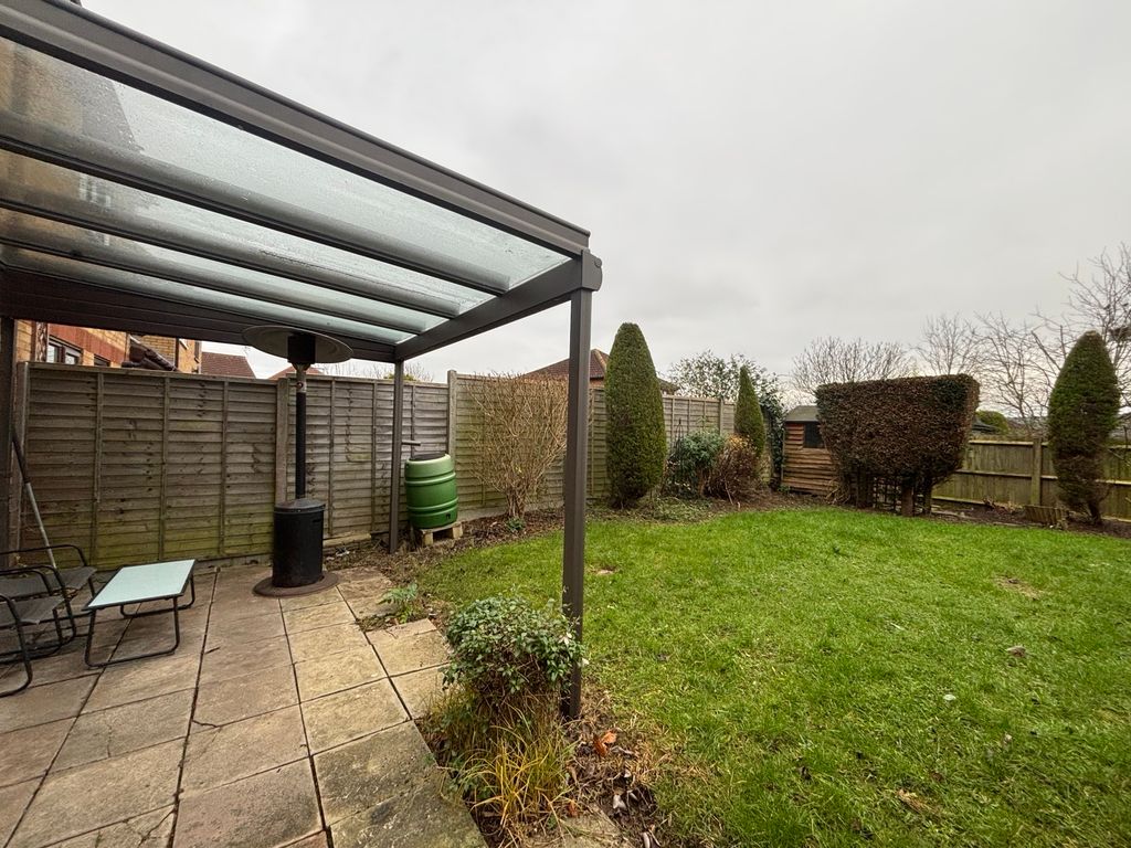 Property photo 3 of 12 Garden