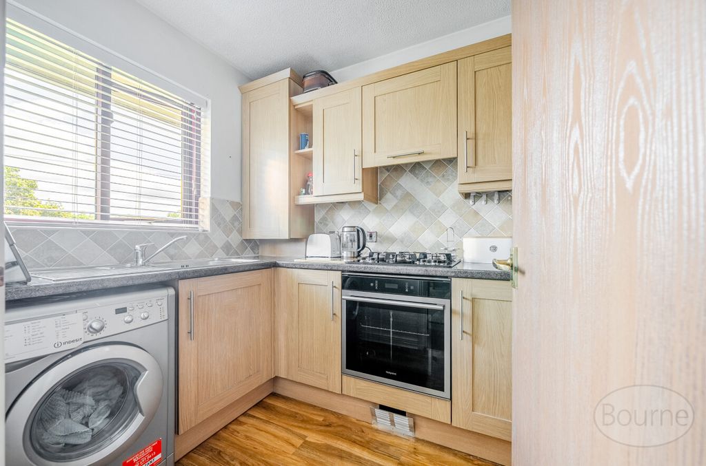 Property photo 3 of 11 9ee05Bba-d022-429...