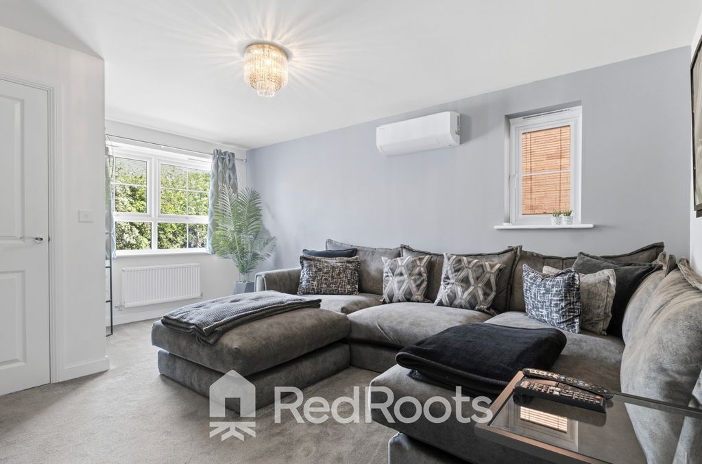 Property photo 3 of 22 5116292