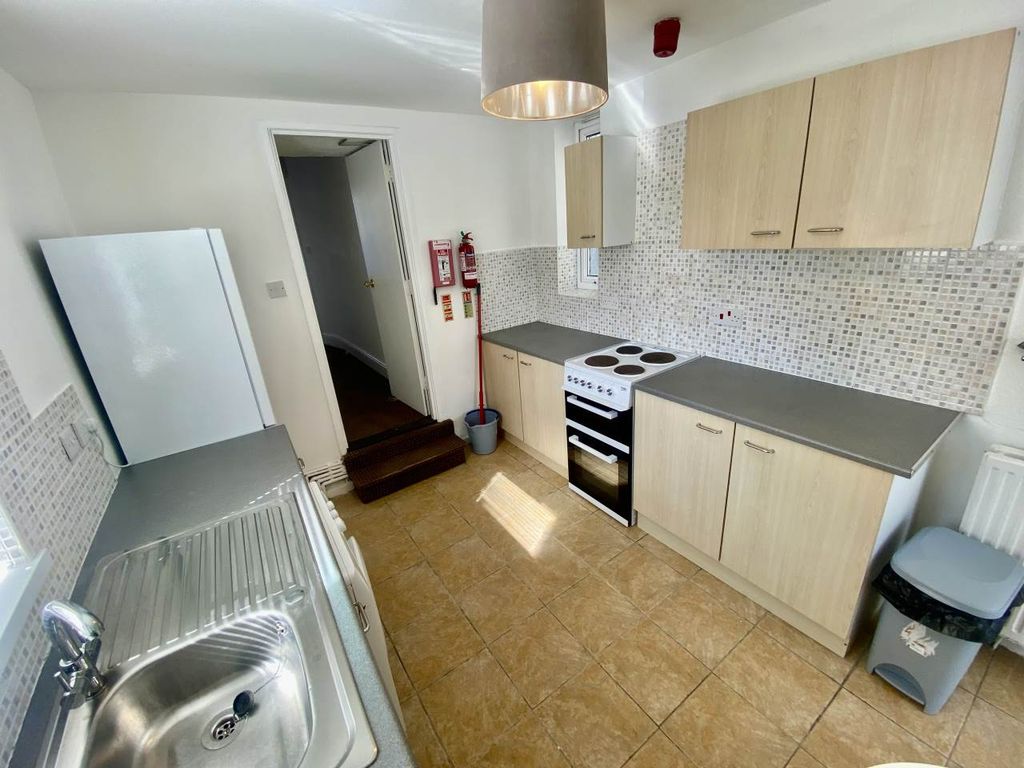 Property photo 2 of 13 Img_3646