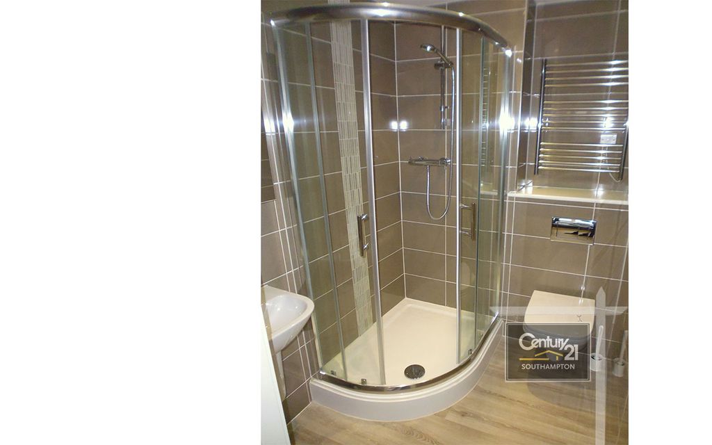 Property photo 3 of 3