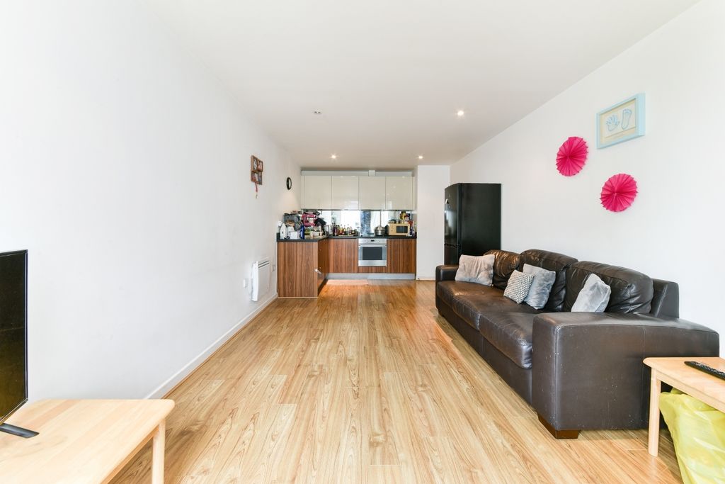 Property photo 2 of 7 Living Area