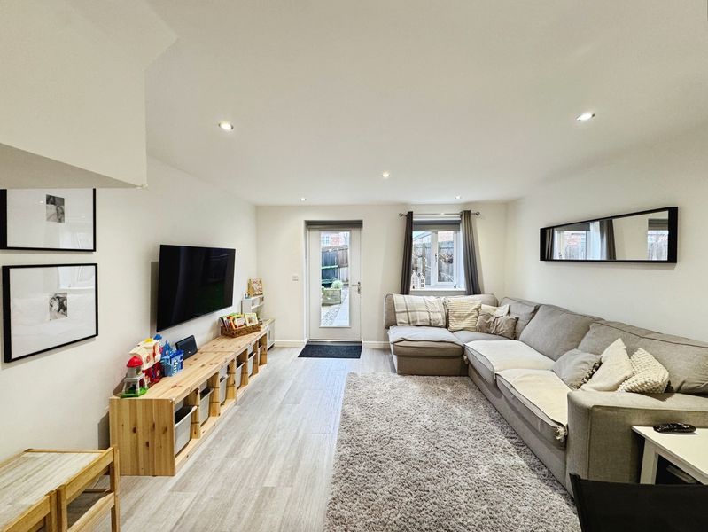 Property photo 3 of 13 Photo 11