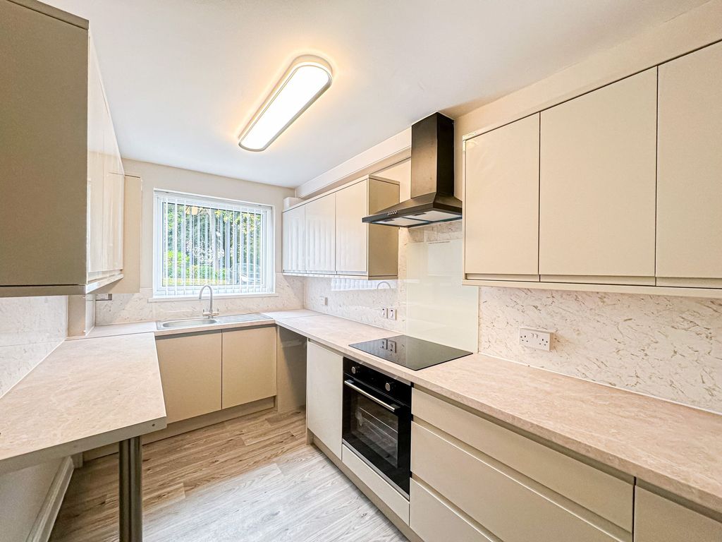 Property photo 2 of 8 Photo 3