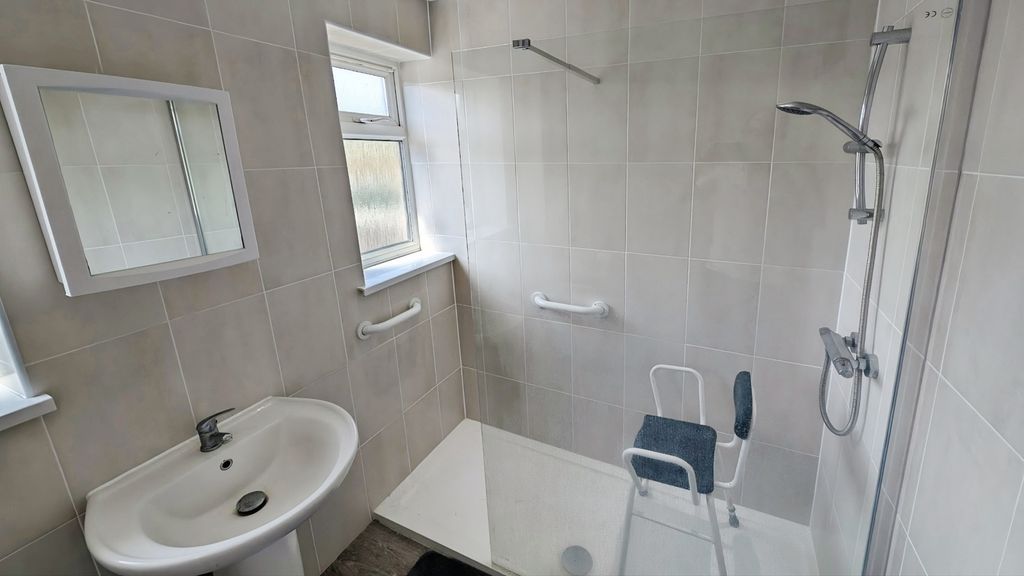 Property photo 3 of 14 Pbox-Img.Jpg