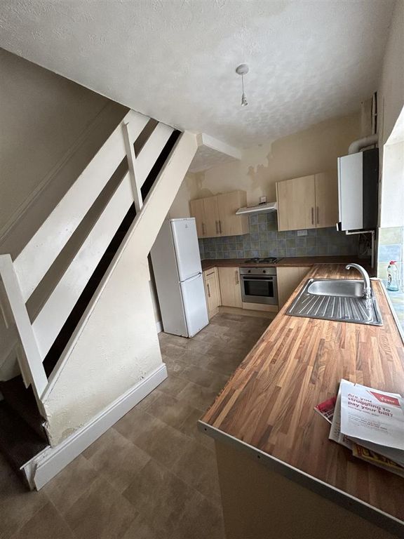 Property photo 2 of 8 Thumbnail_Img_1893.Jpg