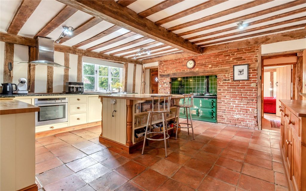 Property photo 2 of 22 Kitchen
